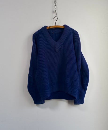 1940s French heavy wool knit sweater