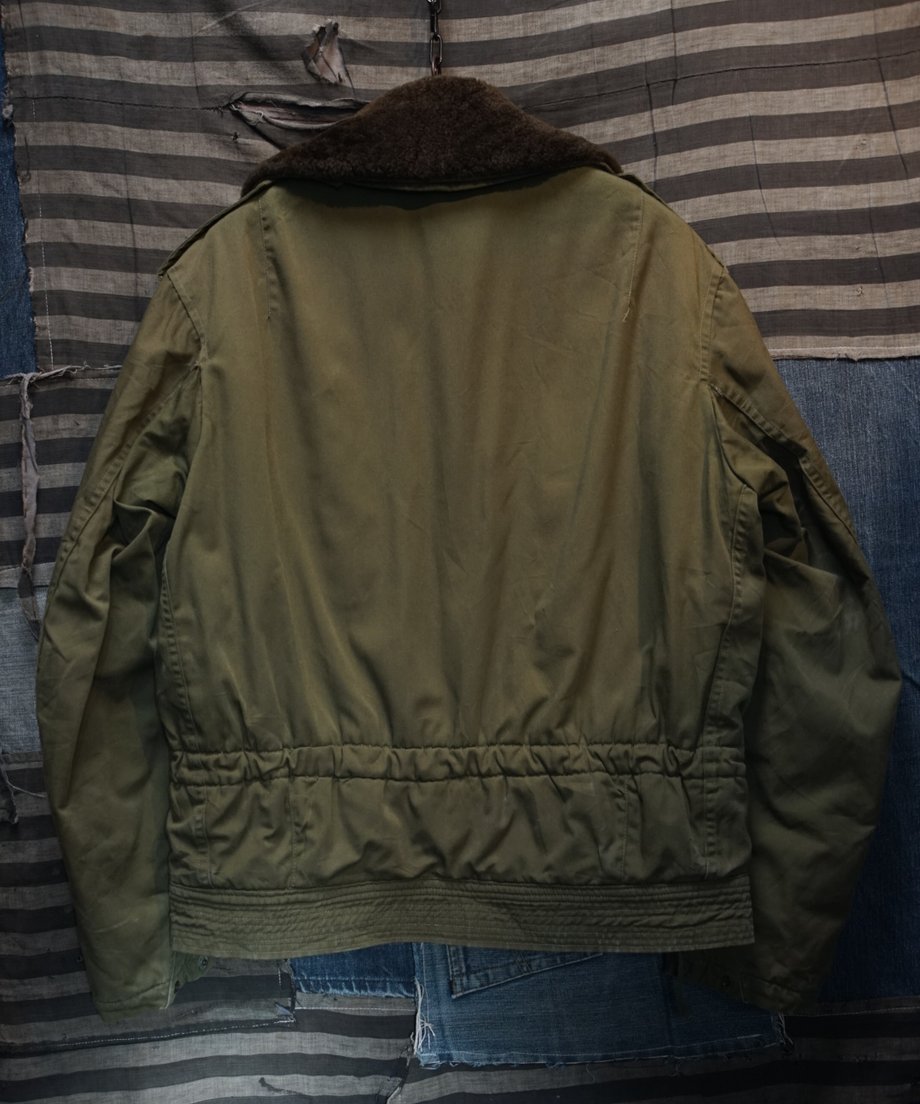 67b986e0d5cfeb0831eb0519
