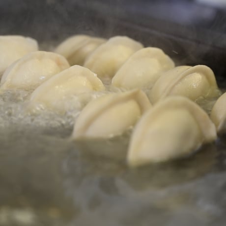 餃子の元博千年の冷凍柚子胡椒餃子20個入り