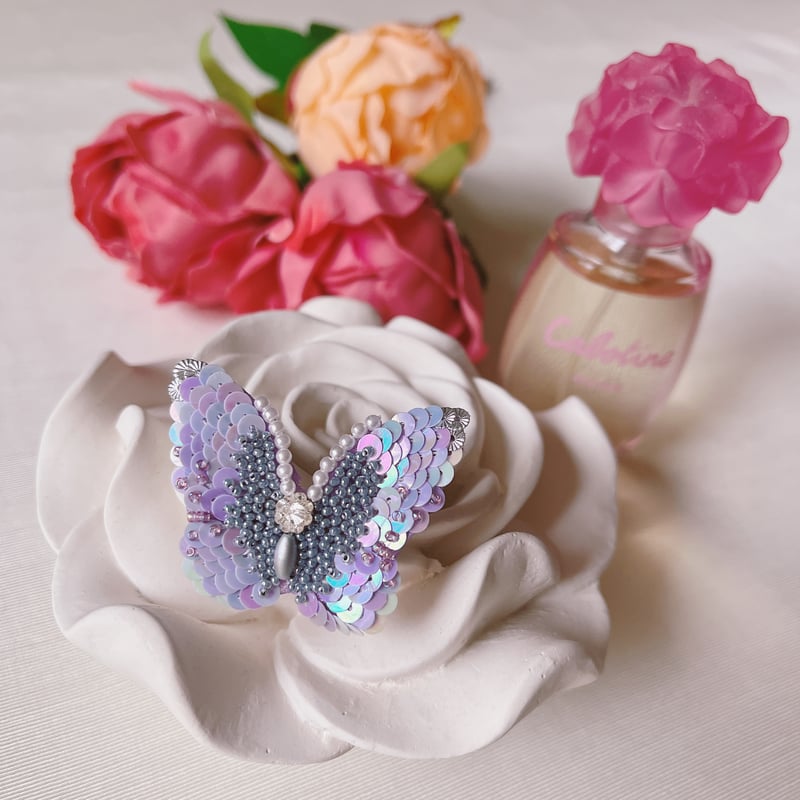 オートクチュール刺繍のブローチ | Cabotine.ys