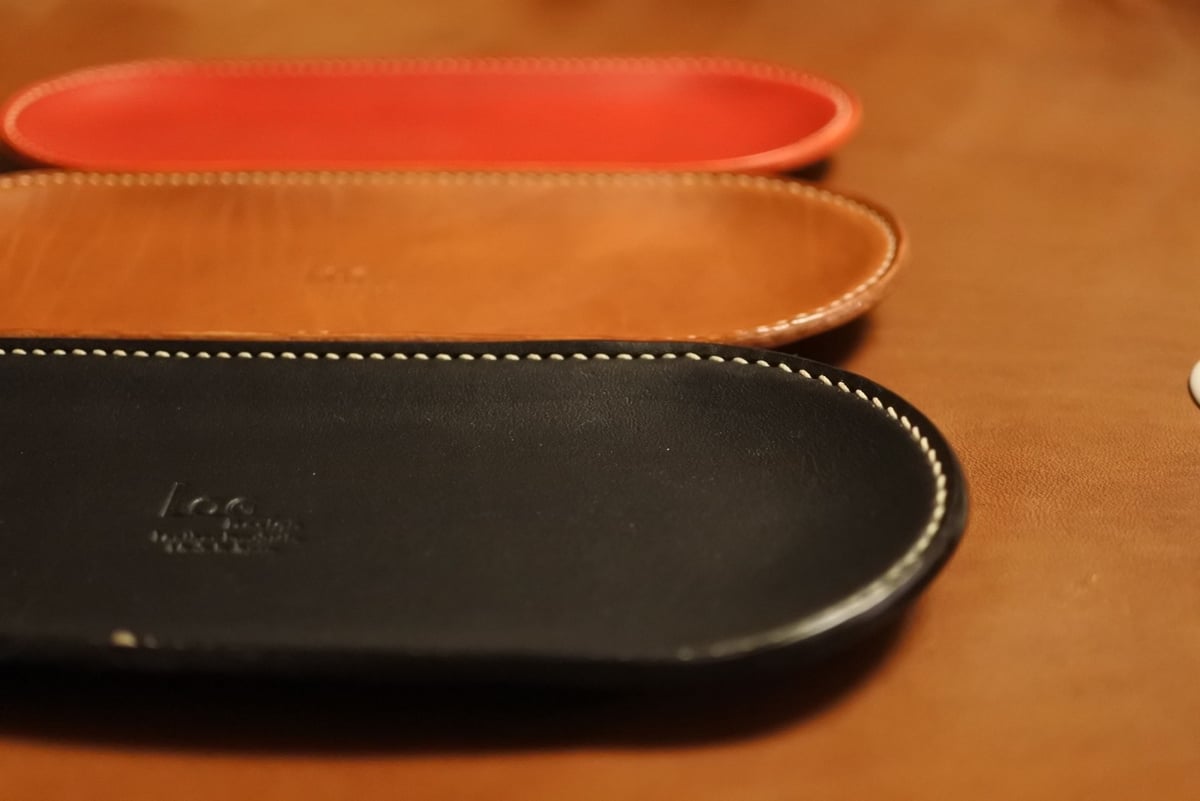 LT-01-BLK レザートレー Black（ヌメ革×ステンレス芯） | kyotani le