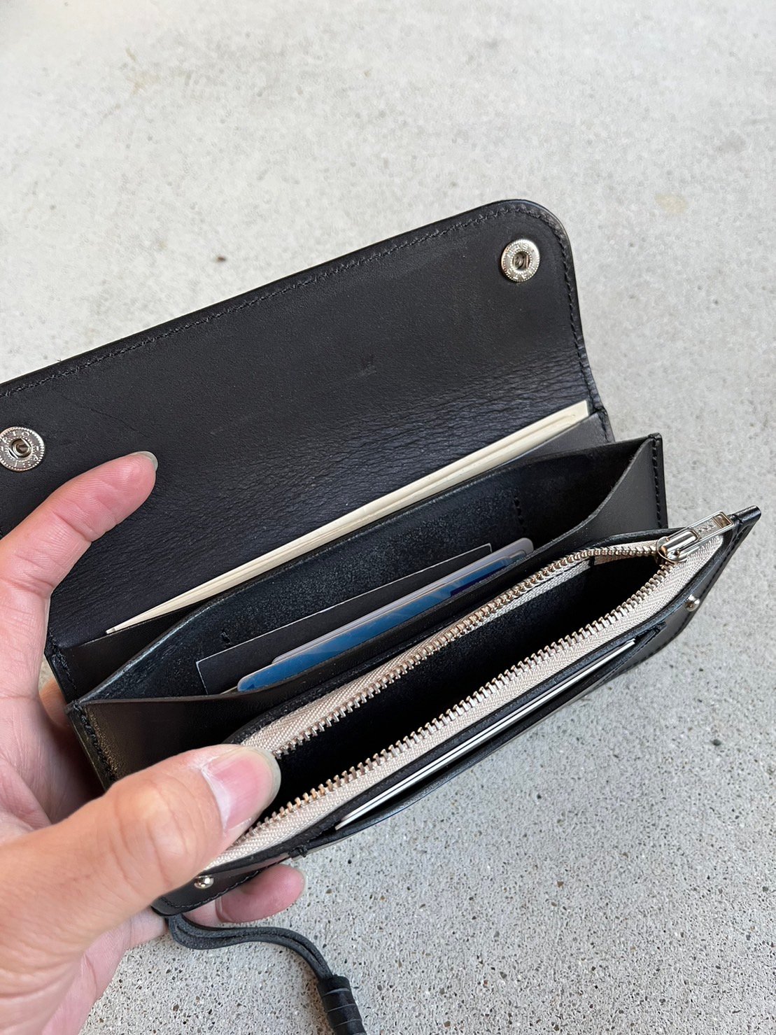 LW-05-BLK Tracker Wallet（ジャンパーホックボタン・ヌメ革