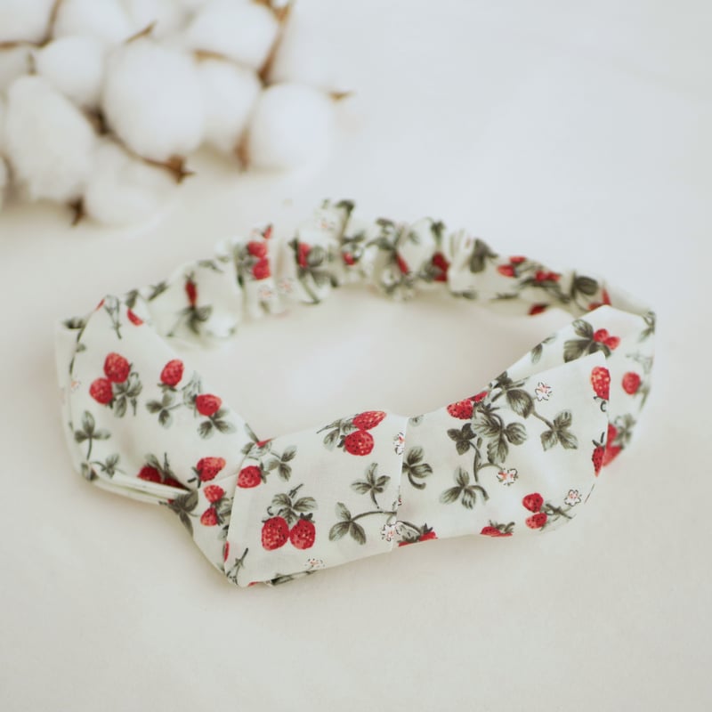 スタイ（紐タイプ）＆ヘアバンドセット【ichigo】 | FukaFuka 絵本と