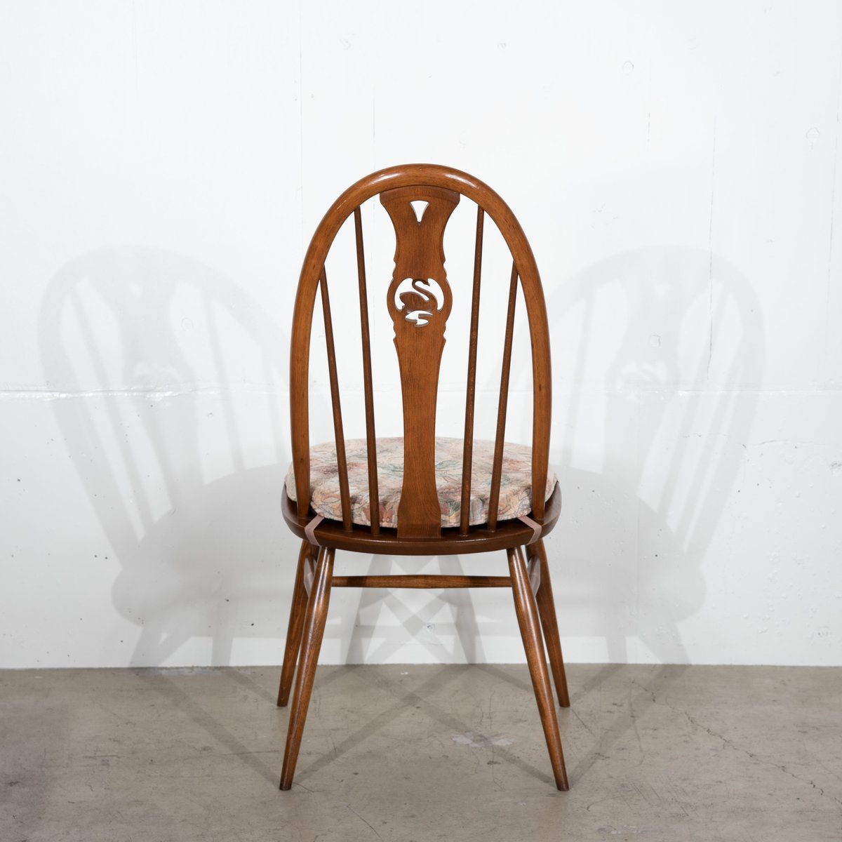 ERCOL スワンチェア（クッション付き） | 池田堂