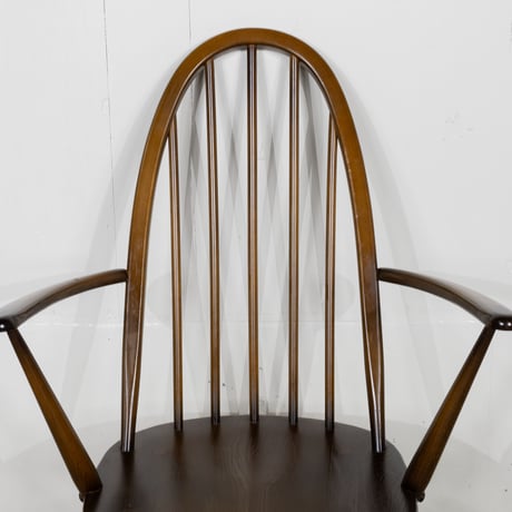 ERCOL クエーカーアームチェア（クッション付き）