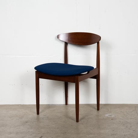 CATEGORY Chair | 池田堂