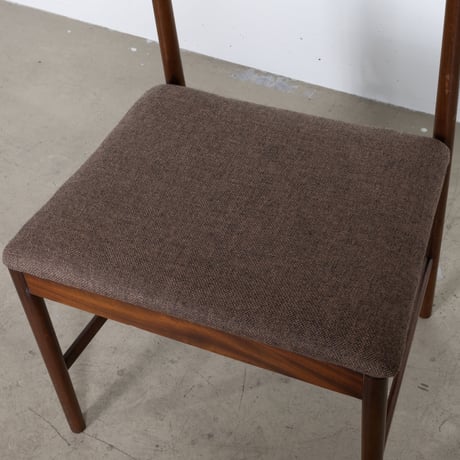 McIntosh ダイニングチェア（張替済み）