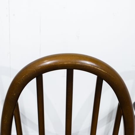 ERCOL クエーカーアームチェア（クッション付き）