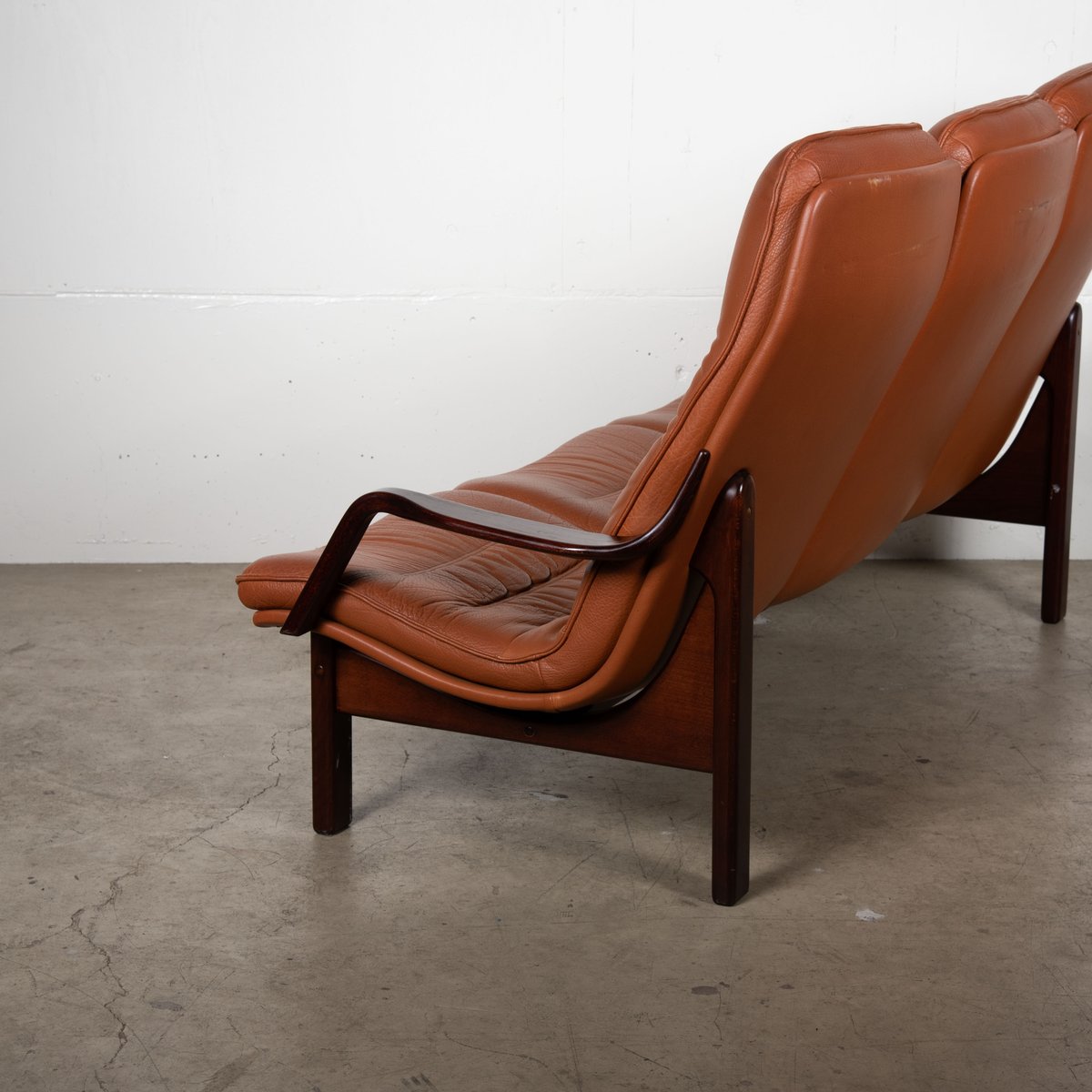 デンマーク製　ベルグファニチャー　ペルクラシック　イージーチェア　コニャック デンマーク製 ベルグファニチャー ペルクラシック イージー