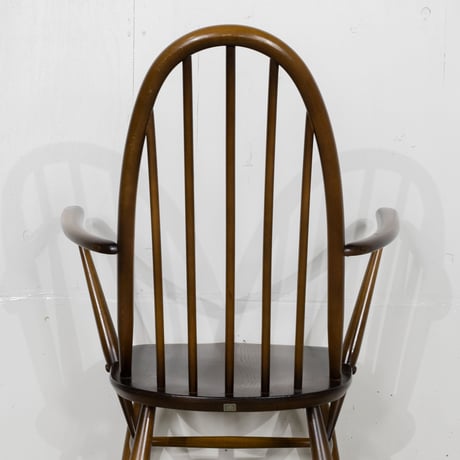 ERCOL クエーカーアームチェア（クッション付き）