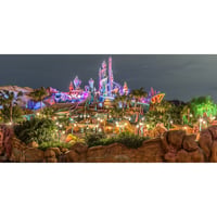 絵画風 壁紙ポスター (はがせるシール式) ディズニーシーの夜景 ディズニーリゾート パノラマ キャラクロ DNS-003S1 (1152mm×576mm)