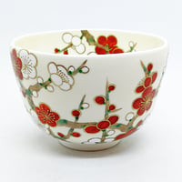 色絵紅白梅　抹茶碗
