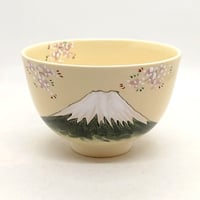 青富士に桜抹茶碗