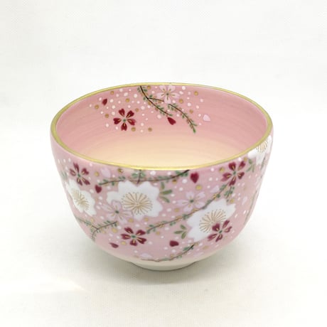ピンク地桜抹茶碗