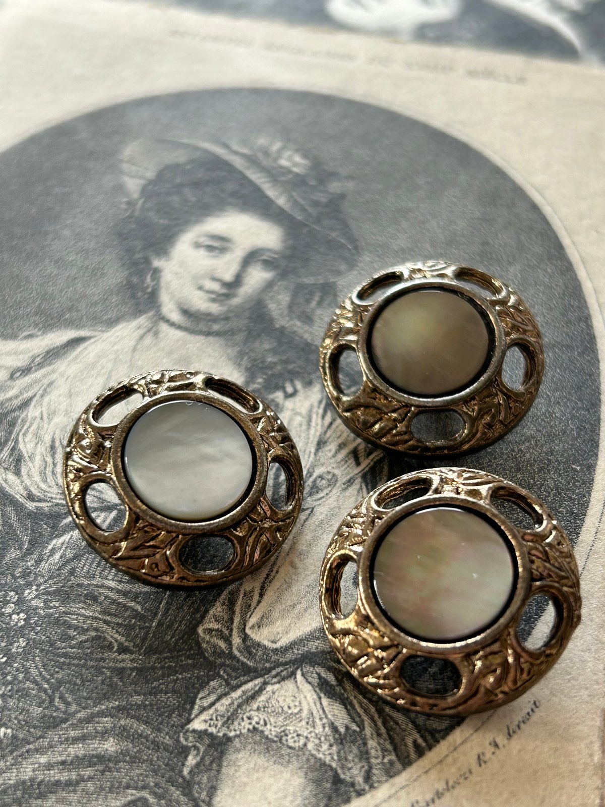 Japanese Vintageボタン メタル×シェル 22mm | Le Chateau-Rose