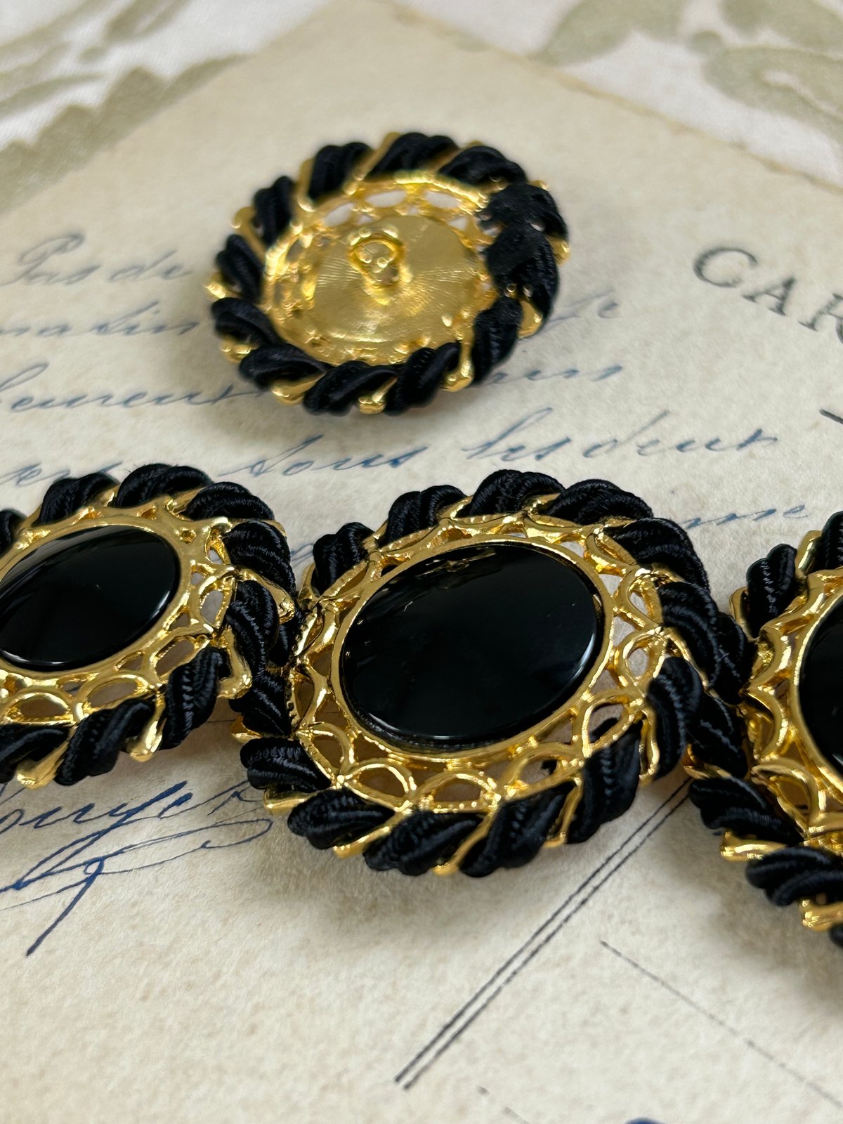 Japanese Vintageボタン ゴールド×ブラック メタル×カボション 31mm/27
