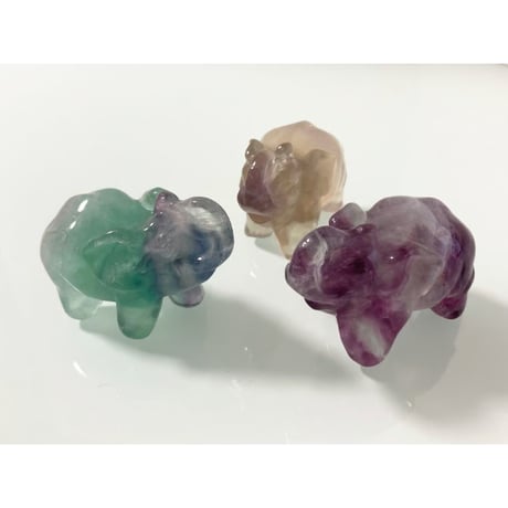 フローライト【象】1つ