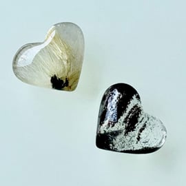 ゴールデンルチルクォーツ　ハート型　原石 🚨大人気の金運ストーン登場中！🚨 | WISTERIA-KYOKO