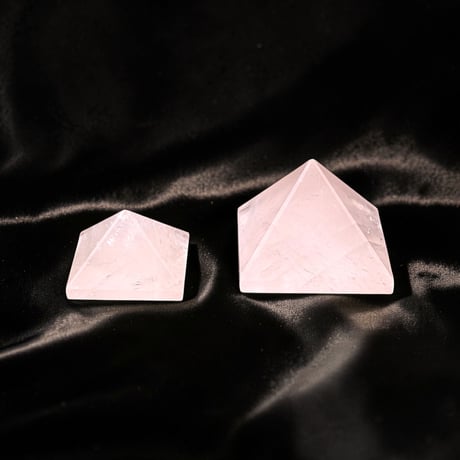 Riu様 高品質モザンビーク産ローズクォーツフリーフォームNo.843 モザンビーク産 ローズクォーツ | crystal shop mira