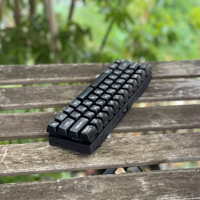 pochi｜初心者にも優しい40%キーボード｜ボディ | Meck｜メック