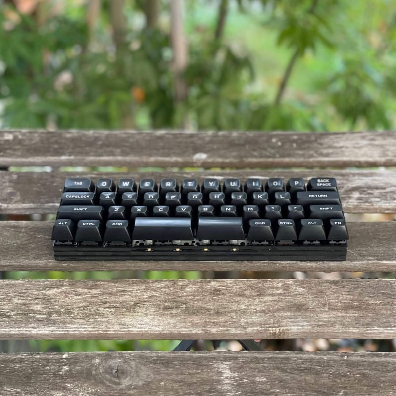 pochi｜初心者にも優しい40%キーボード｜ボディ | Meck｜メック