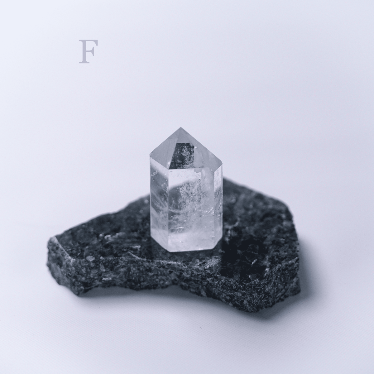 【くるみるく】izanai クリスタルアクセサリー　neten 七沢研究所 ☆シルバー・クリスタルクォーツ☆5wayサージカルステンレス・マンテル