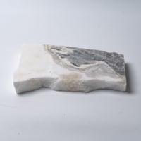 stone plate  -dover white-