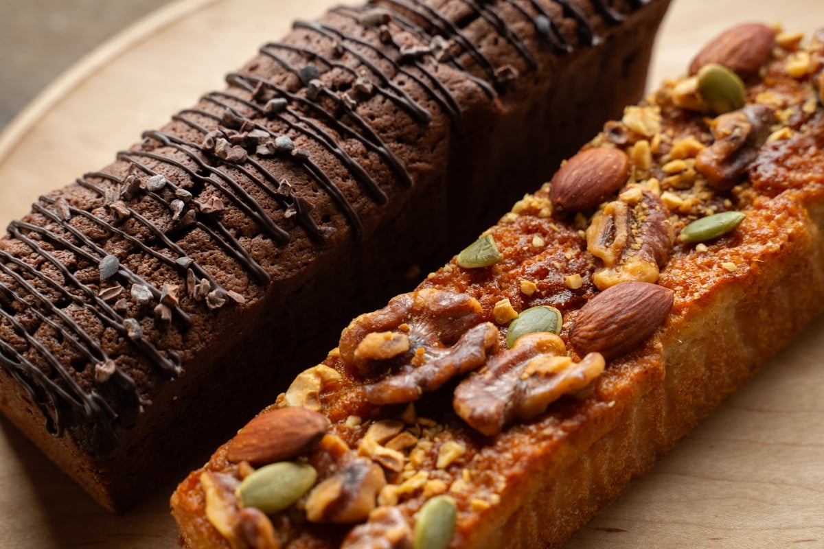 濃厚な2つのパウンドケーキ | サッカムセタナイ