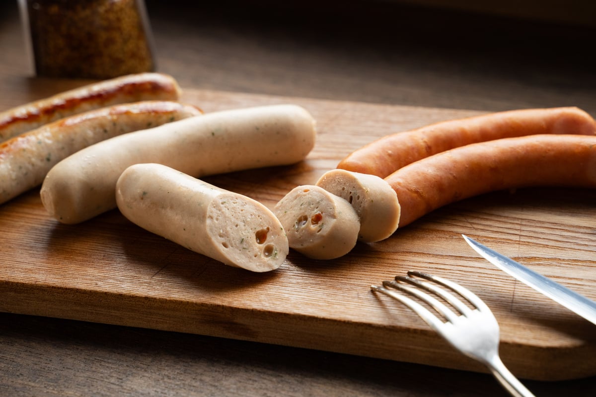 味わうソーセージ いくら・燻製・行者にんにく | サッカムセタナイ