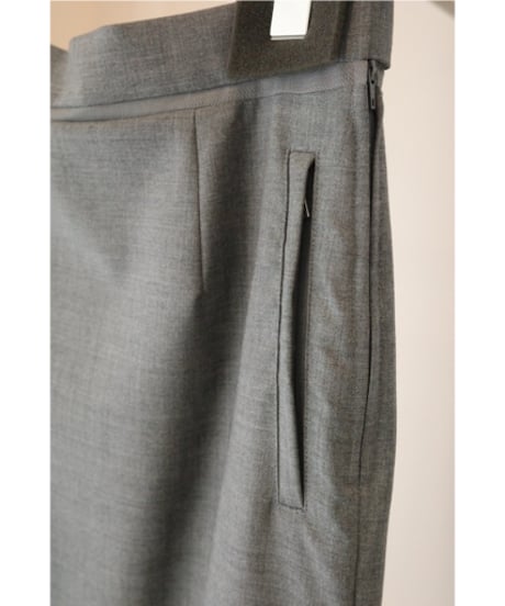 FUMIKA_UCHIDA "Zipped Bsck Slit Midi Skirt" Middle grey / 38