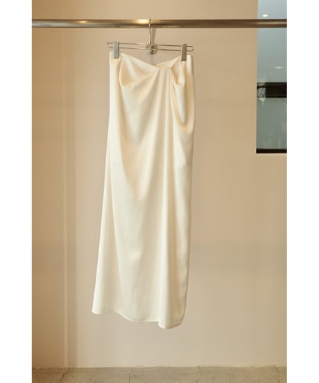 MARGE   "West tuck drape maxi skirt"
