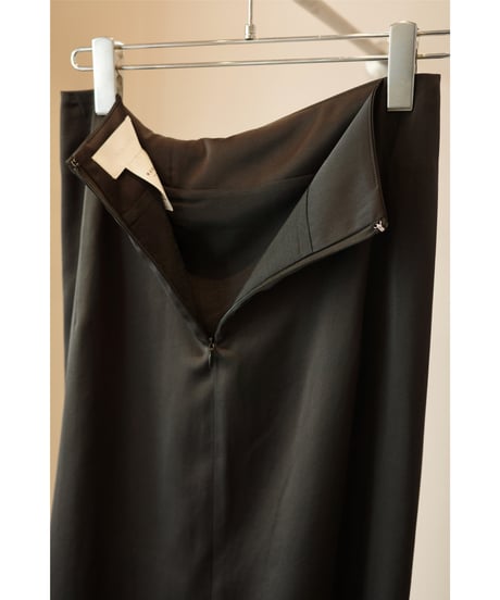 MARGE   "West tuck drape maxi skirt"