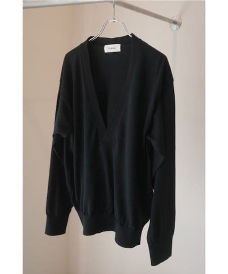 Ernie Palo "V-neck Knit" black / 44