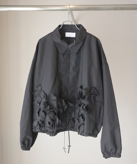 MARGE "High-Count floral motif blouson" black