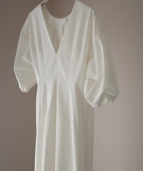 MARGE / Twill tuck sleeve gown (off white)