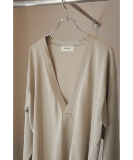 Ernie Palo "V-neck Knit" beige / 44