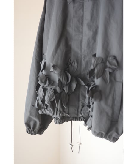 MARGE "High-Count floral motif blouson" black