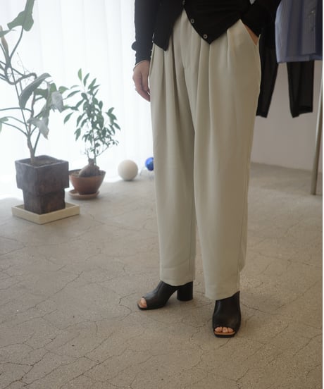 charrita "Pantalon clasica" pants / light grey