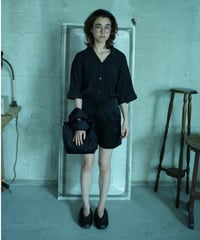TOO shirt "AME" black