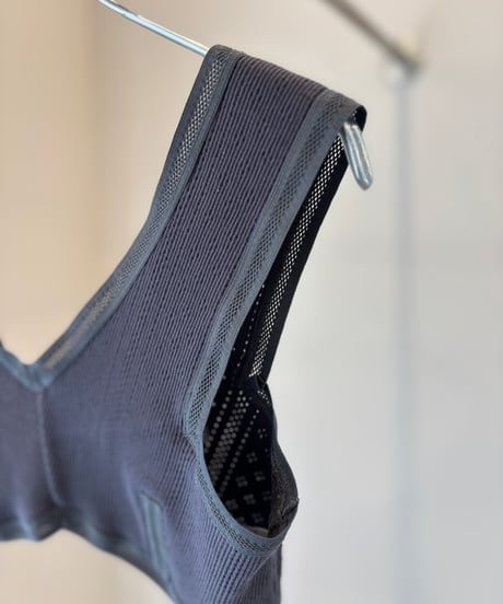FUMIKA_UCHIDA "EYLET RIB STITCH BRA TOP" (OFF WHITE / CHARCOAL)