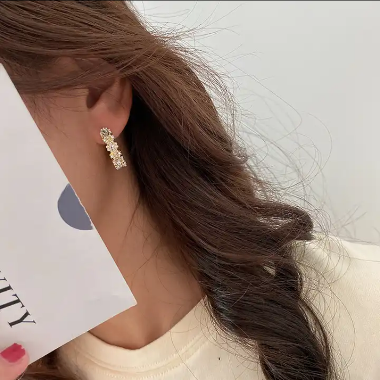 ベビーパール♡フープピアス 楽天市場】ベビーパール ピアス フープ 真珠 Blooming パール