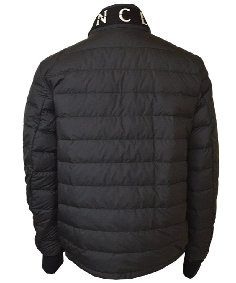 MONCLER モンクレール メンズ ライトダウンジャケット AKIO MONCLER モンクレール メンズ ライトダウンジャケット AKIO