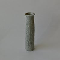 Yasunari Kuwano｜信楽焼締 ピッチャー型花入｜2025