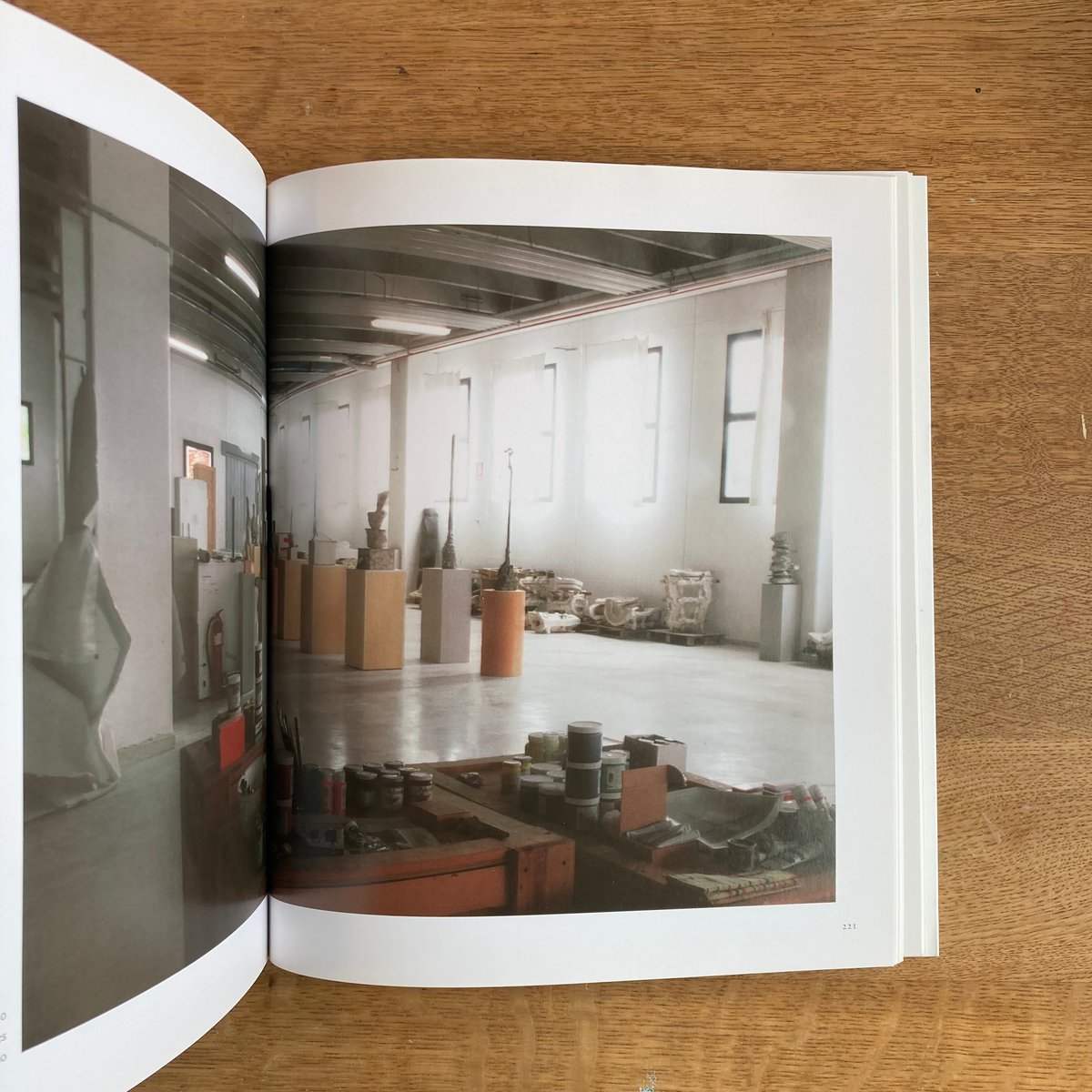 CY TWOMBLY ｜Homes & Studios | WHITEGREEN GALLERY