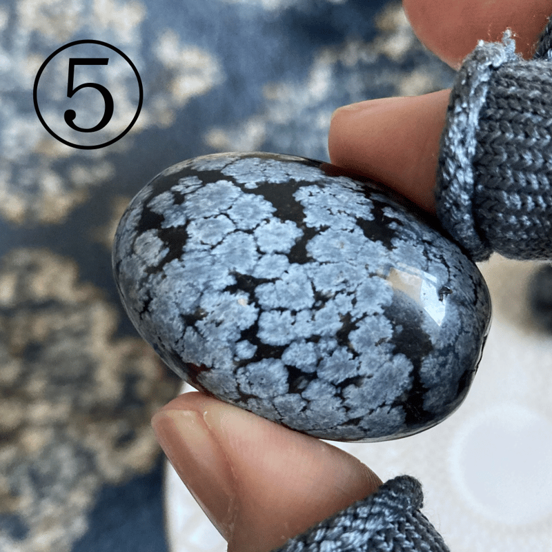 スノーフレークオブシディアン | 時の旅人