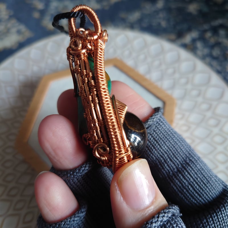 ワイヤーアートネックレス① | 時の旅人