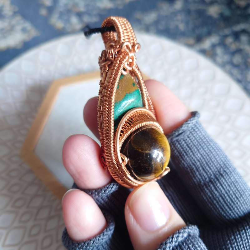 ワイヤーアートネックレス① | 時の旅人