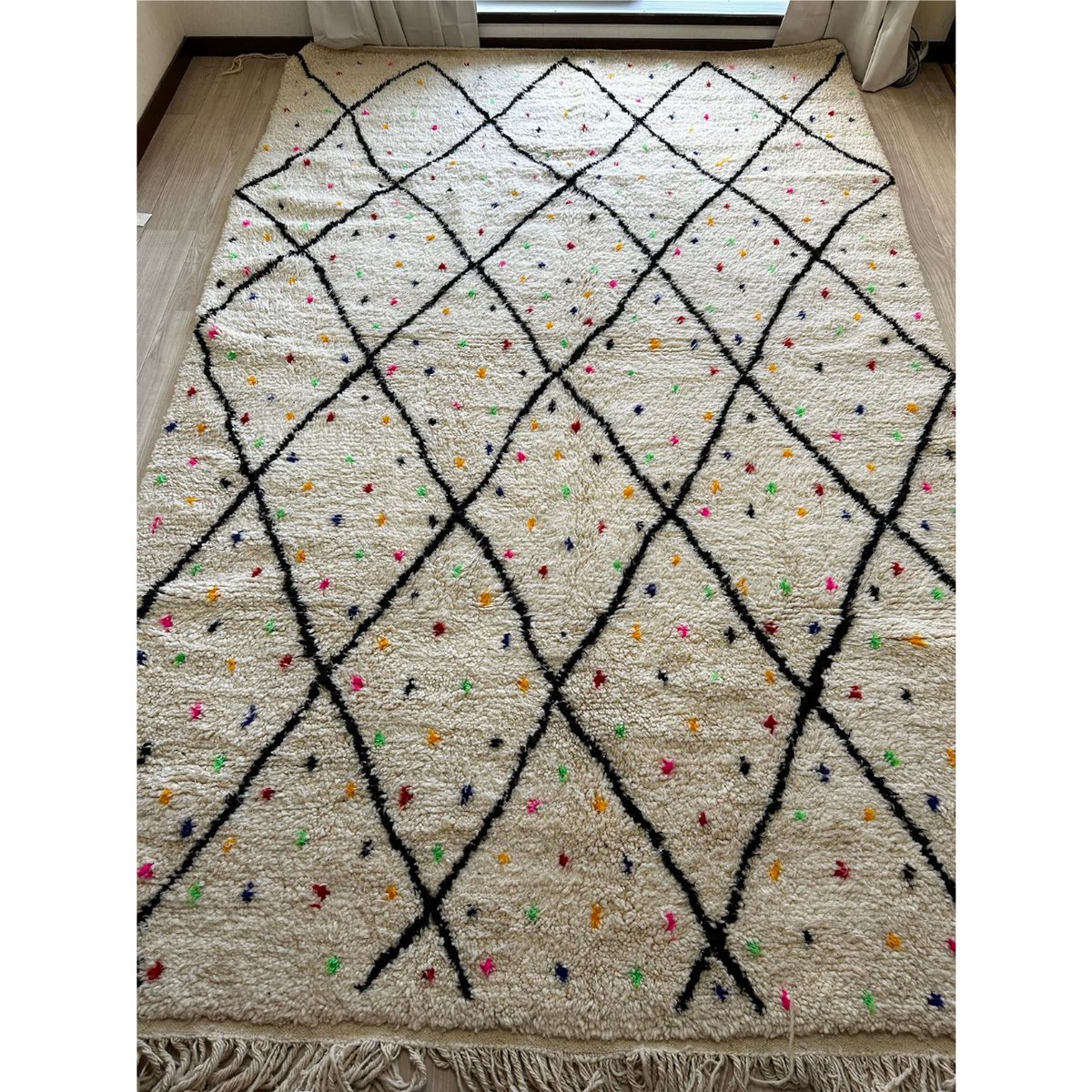 【新品】ドット柄ベニワレンラグ/フリンジ付き fit=scale-down,w=1200