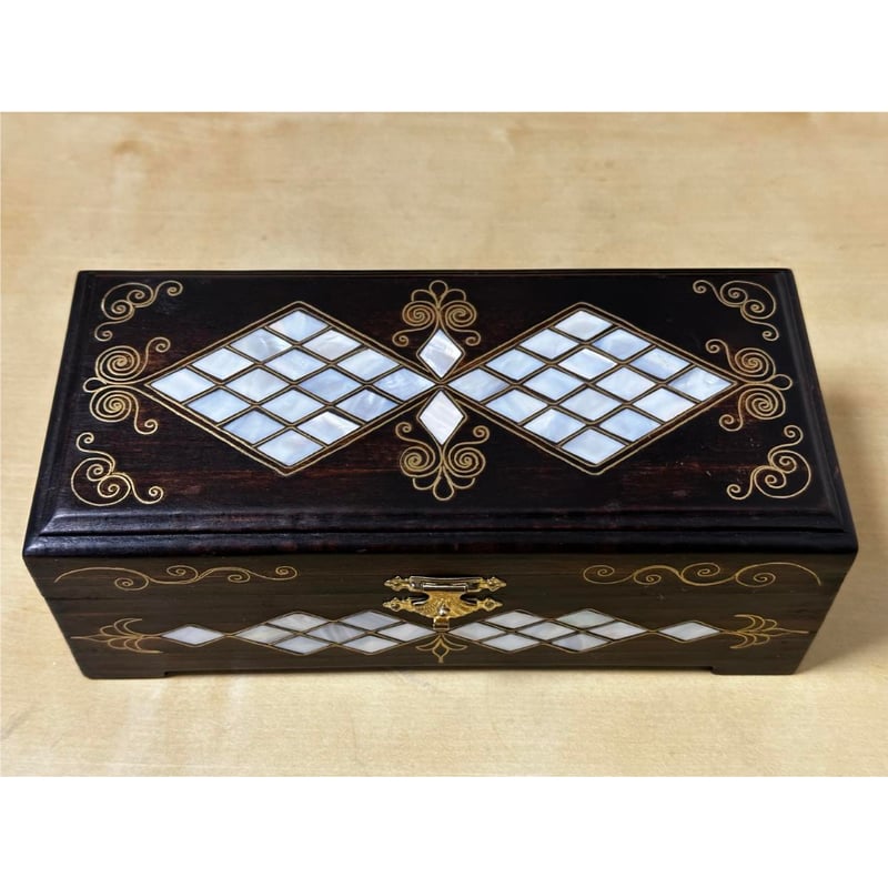 【美品】寄木細工　ジュエリーボックス　小物入れ Amazon｜【箱根寄木細工 小物入れ 5寸 小寄木柄】伝統工芸品