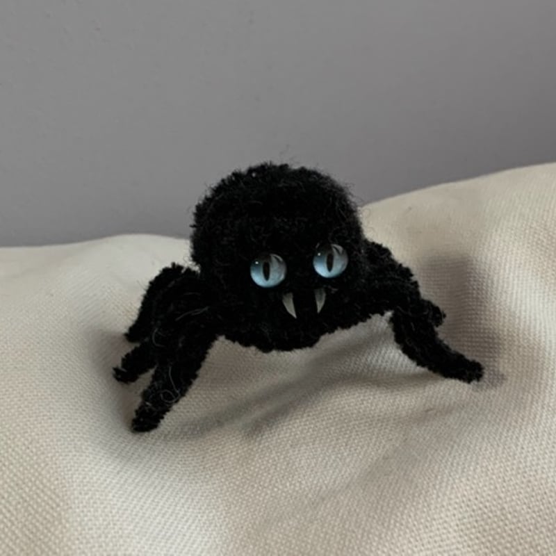 海外ライター【我是Q月】クモ | GREEN DOG